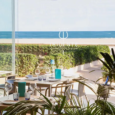 Neptuno Playa & Otel Valensiya