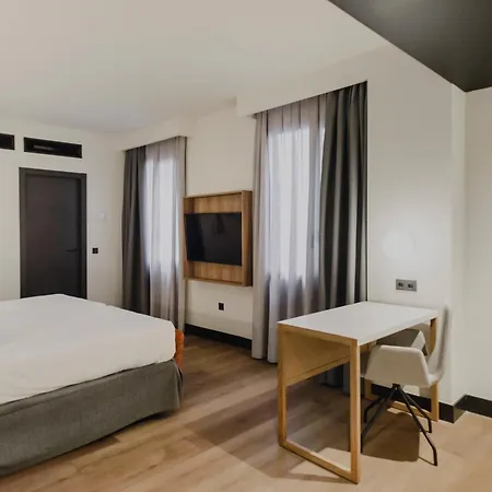 ホテル ディマール バレンシア