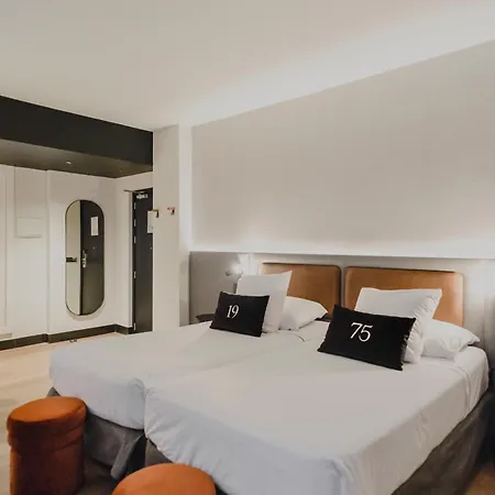 ディマール ホテル 4*