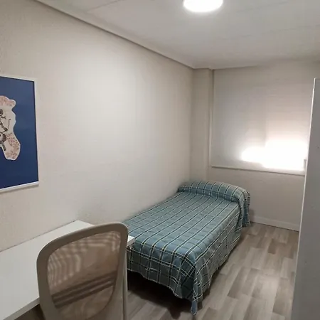 Apartment En El Cabanyal Enfrente De La Marina Real Valencia