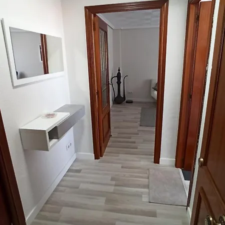 Apartment En El Cabanyal Enfrente De La Marina Real *