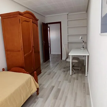 Apartment En El Cabanyal Enfrente De La Marina Real Valencia