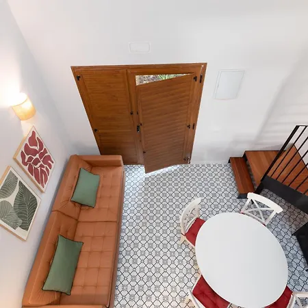 The Little Village * Valencia