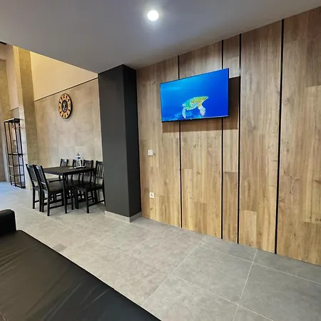 Apartment Cruilles 13 *