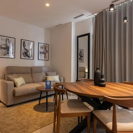 Dorm4you Arena Aparthotel