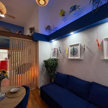 1 Port Apartment