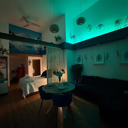 Apartment 1 Port *