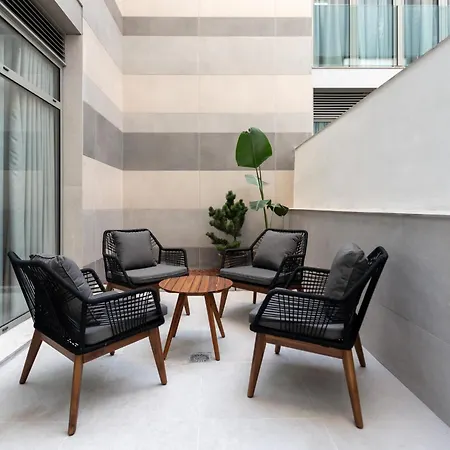 Aparthotel Dorm4you Arena Valencia