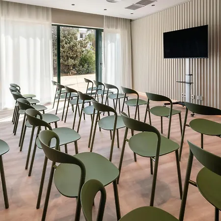 瓦伦西亚科学城b&b酒店 3*
