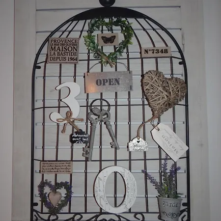 What Else... * Walencja