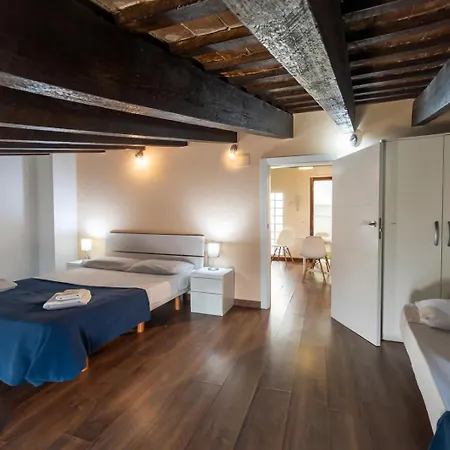 Lägenhet Murillo Attic *