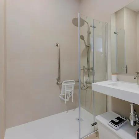 Parque De Cabecera & Bioparc Apartment * バレンシア