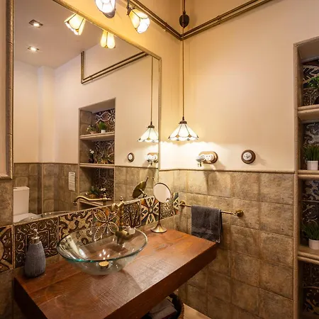 Portrait Boutique Villa Valencia