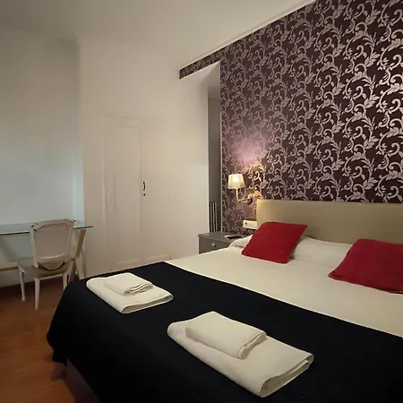 7 Moons Oda ve Kahvaltı