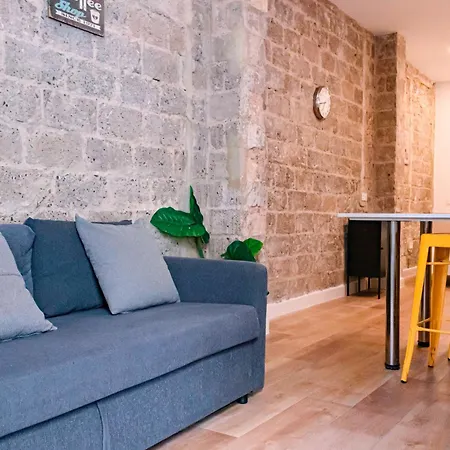 Loft Independiente Con Piscina Compartida En Centro De