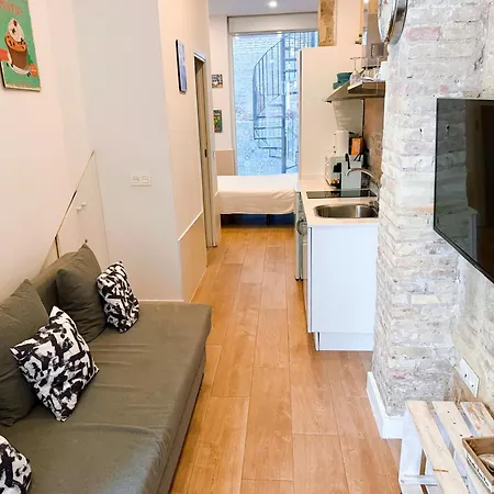 Loft Independiente Con Piscina Compartida En Centro De Valencia