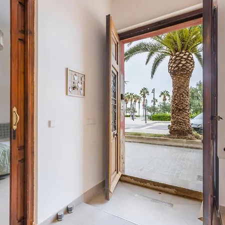 Seafront Casa Valencia