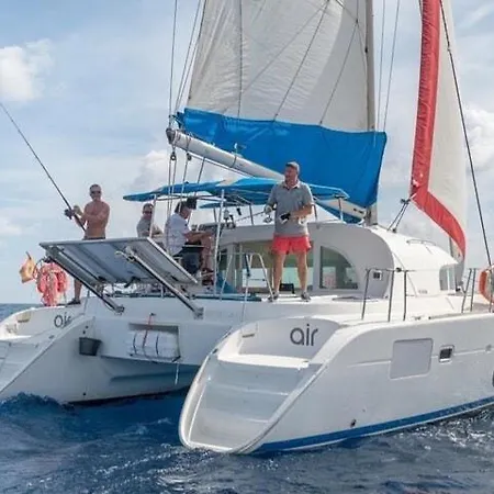 船上ホテル Barco Sobre El Mar