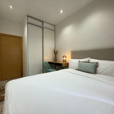 Valencia, Netflix, 4 Mins Walk To The Quarto em Acomodações Particulares *