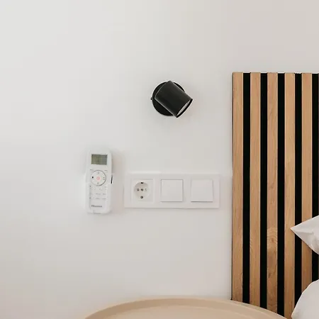 Апартаменты Stylish With Easy Access To Valencias *