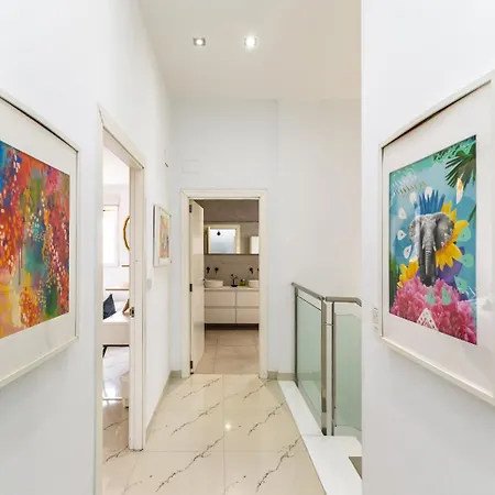 Casa Familiar 9 Pax, Smart Tv, Centro, Playa, Cafe, Ac * Valencia