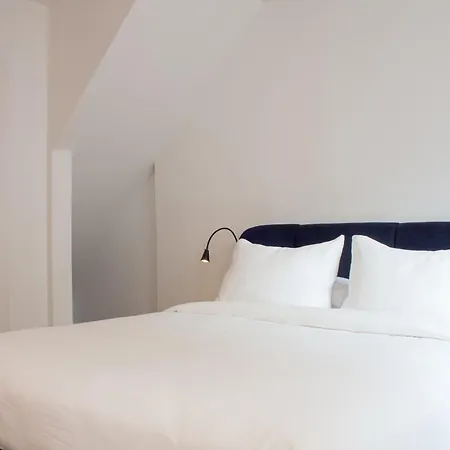 Apartment Luxury New 10 Min Walk To The