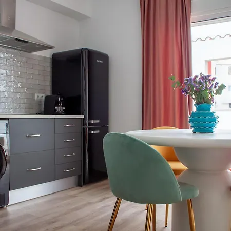 Apartment Luxury New 10 Min Walk To The *