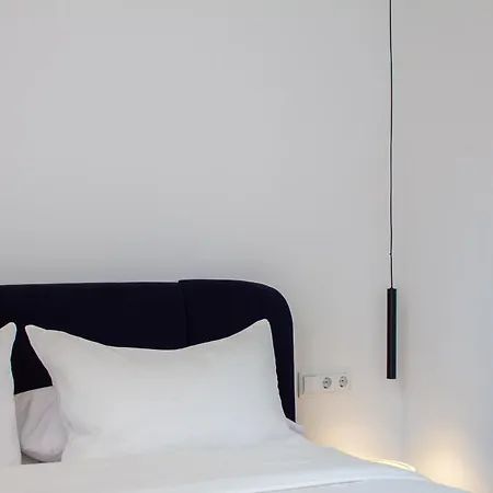 Luxury New 10 Min Walk To The Valencia