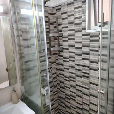 Agui House בית אירוח *