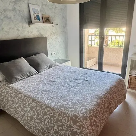 300 M From The ,parking , Breakfast * Valência