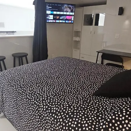 Apartman A7 Viviendaturisticavalencia Arte *