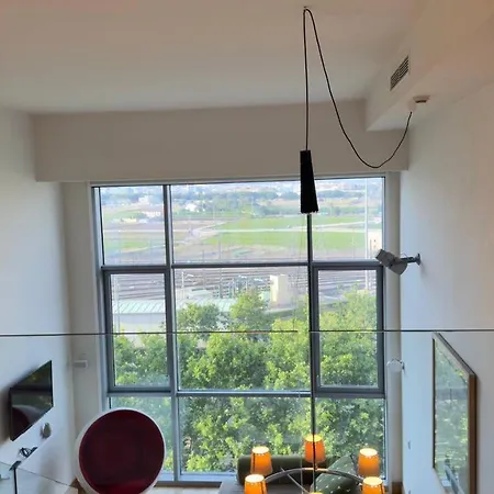 Apartamento Nava - Loft Luminoso Con Parking Privado Cerca Del Centro Y Universidades *
