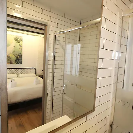 Apartamento Increible Con Terraza Al Lado De Torres De Quart *