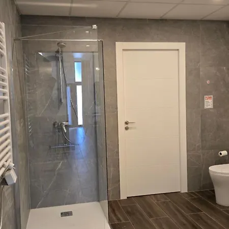 Arena Legacy Modern Suits