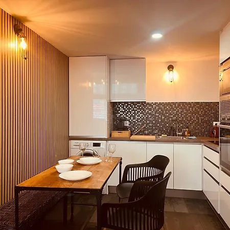 Apartment Duplex Tipo Loft De Estilo Selvatico Y Safari, Con Encanto Y A Pasos Del Mar *