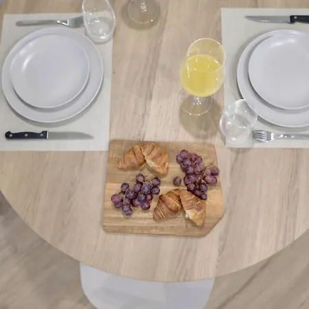 Romantic Roig Arena N2 Virkin バレンシア