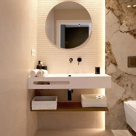 Modern And Stylish R