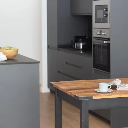 Vlc Host - Duque De Gaeta * Valencia