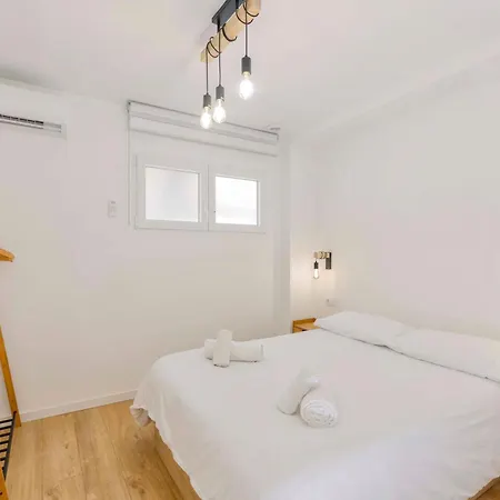 Acogedor Frente A Plaza Del Cedro