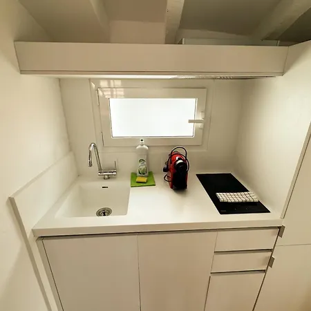 Atico Con Terraza Cerca De La Plaza De La Virgen شقة فالنسيا