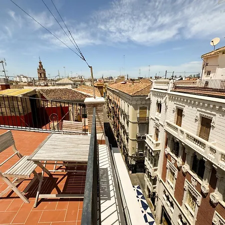דירה Atico Con Terraza Cerca De La Plaza De La Virgen