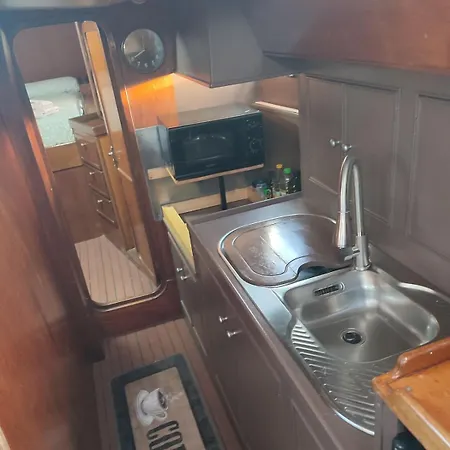 Romantic Sailboat * 瓦伦西亚