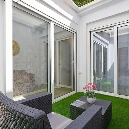 アパート Estrella Super Nova