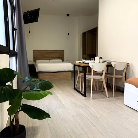 Lägenhetshotell Ciudad De Artes Y Ciencias