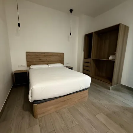 Lägenhetshotell Ciudad De Artes Y Ciencias