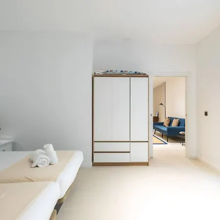 Daire Flats Nou Mestalla Valensiya