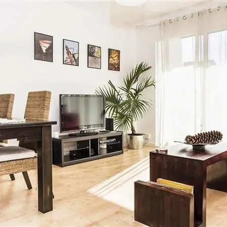 Smartstat Long Apartment Valencia