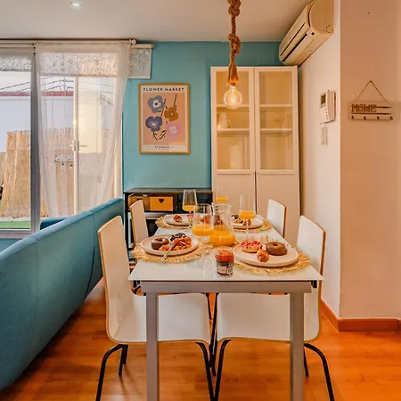 Apartment Ayora Penthouse - Jacuzzi, Huge Private Rooftop, Bbq, Sunset Views, Fastwifi, Ac