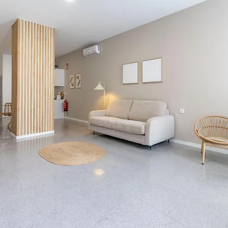 Imperial Puerto Apartment *