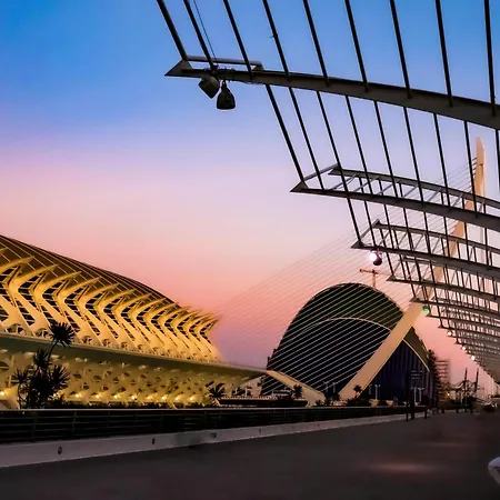 Ciudad De Artes Y Ciencias 4*